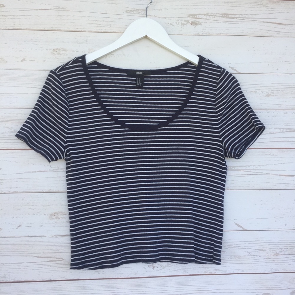 Navy/White Striped Scoop Neck Crop Tee